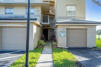 Building Photo - 2060 Greenview Shores Blvd