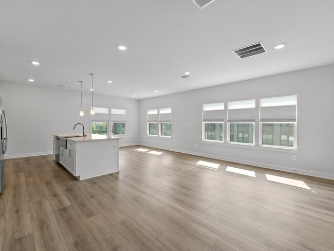 Building Photo - 12865 Mosaic Pk Wy