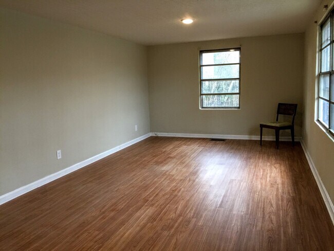 Primary Photo - 2 Bedroom