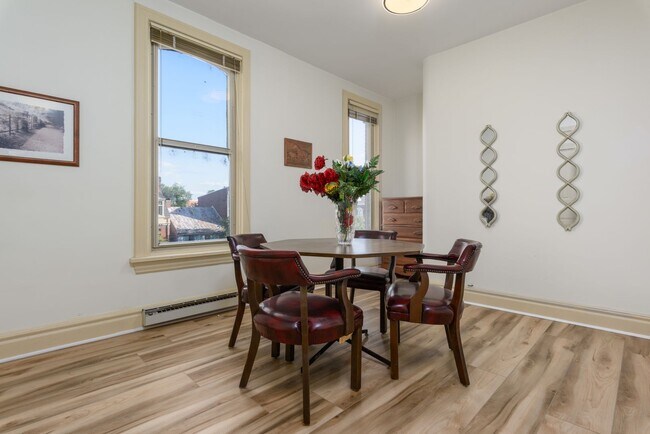 Building Photo - 132 State St