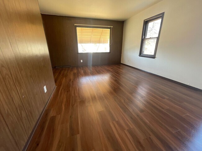 Building Photo - 5834-5836 N 69th St. (Duplex)