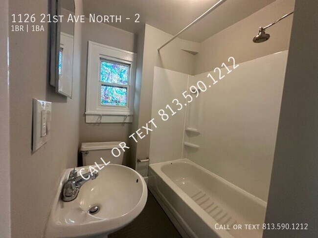 Building Photo - 1126 21st Ave N