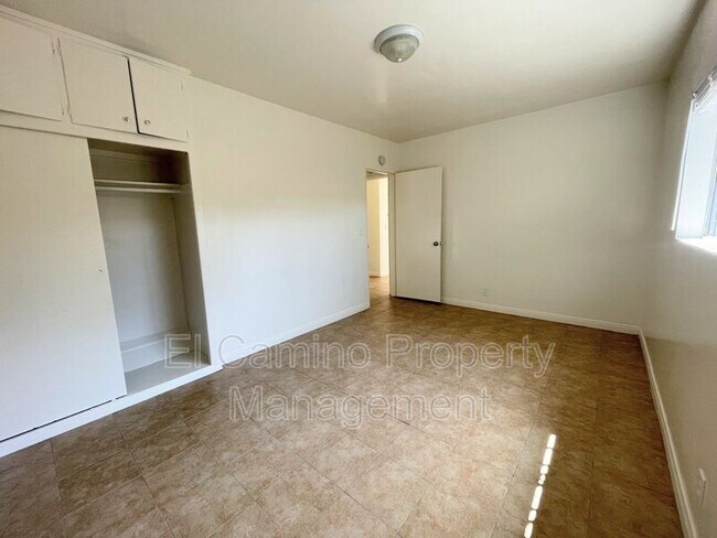 Building Photo - 3558 E 56th St