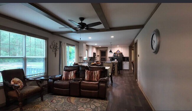 Building Photo - 4 Bedroom in Sabine ISD on 1.09 acres