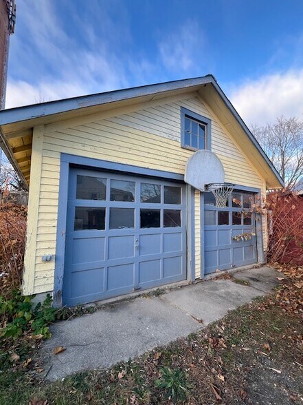 Building Photo - 15 North St