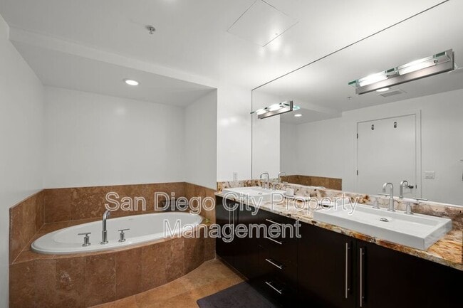 Building Photo - 1262 Kettner Blvd