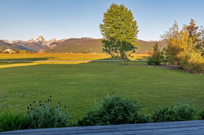 Building Photo - 2862 Grand Teton Rd