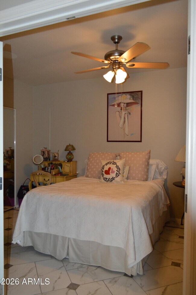 Building Photo - 1701 E Colter St