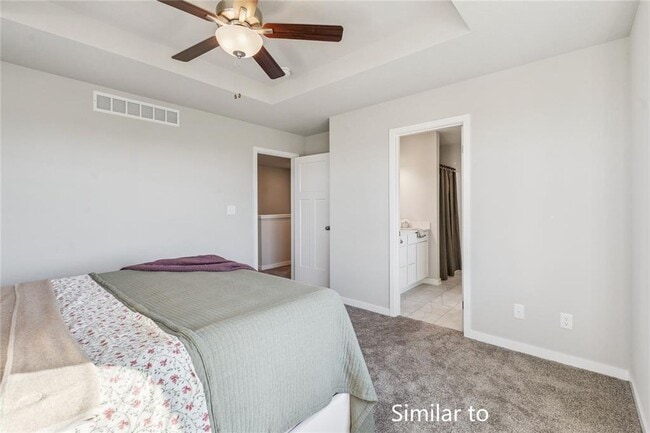 Building Photo - COMING SOON!! 3 Bed, 2.5 Bat in Pella