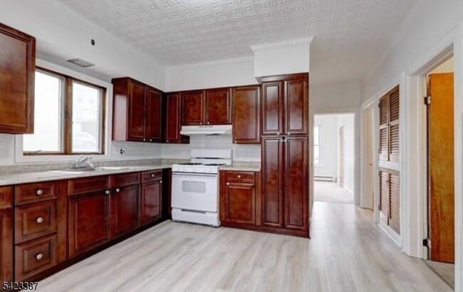 Building Photo - 58 Westervelt Ave