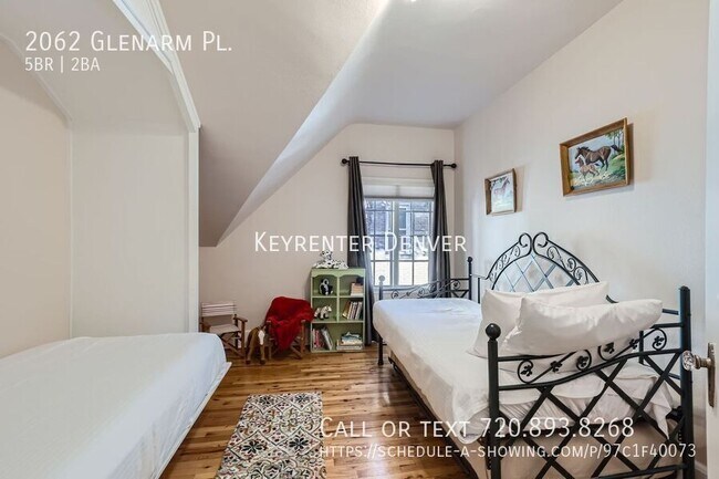 Building Photo - Charming Victorian Home in Downtown Denver...