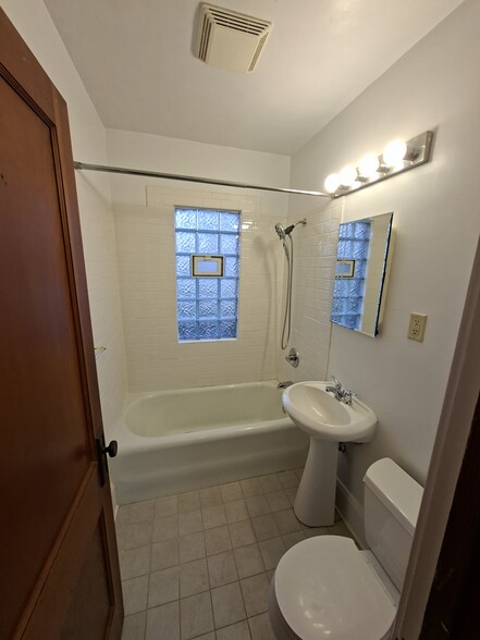 Bathroom retiled recently - 3620 42nd Ave S