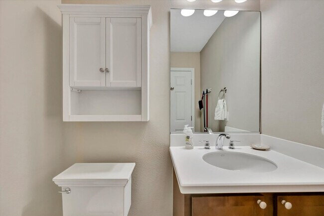 Building Photo - 3216 Mangrove Point Dr