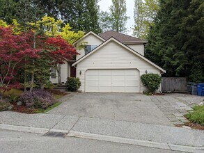 Building Photo - Bothell. Woodinville. Snohomish County. Ga...