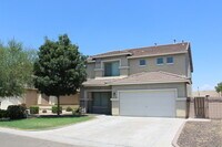 Building Photo - Beautiful 4 bedroom 2.5 bath home located ...