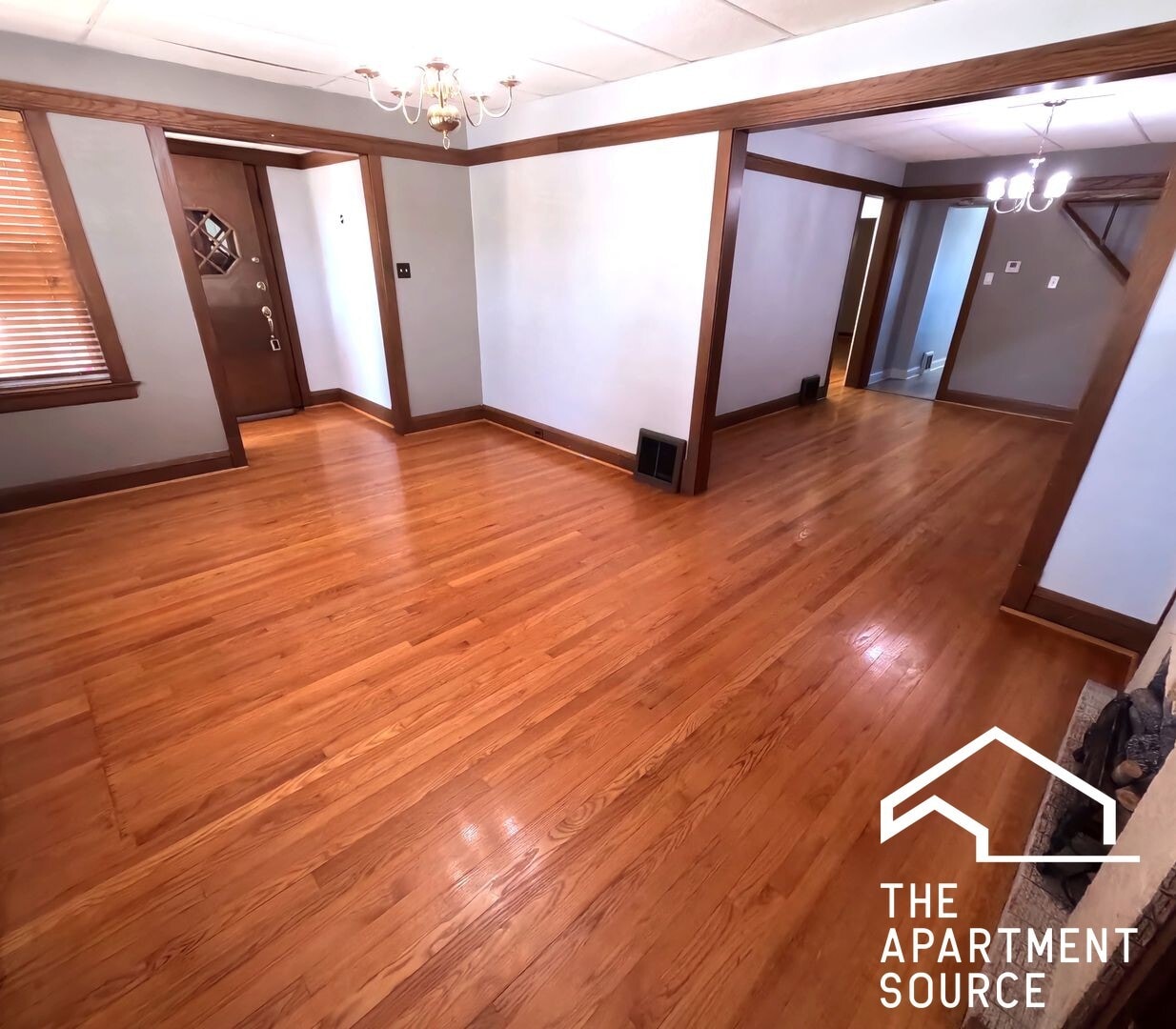 Building Photo - 3117 N Mango Ave