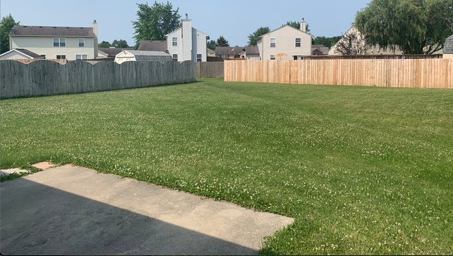 Building Photo - 1319 Tedlee Dr