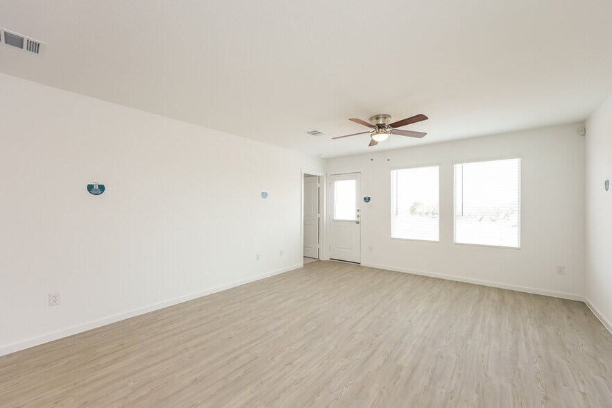 Building Photo - 3605 Knob Trl