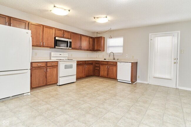 Building Photo - 14169 Clapboard Dr