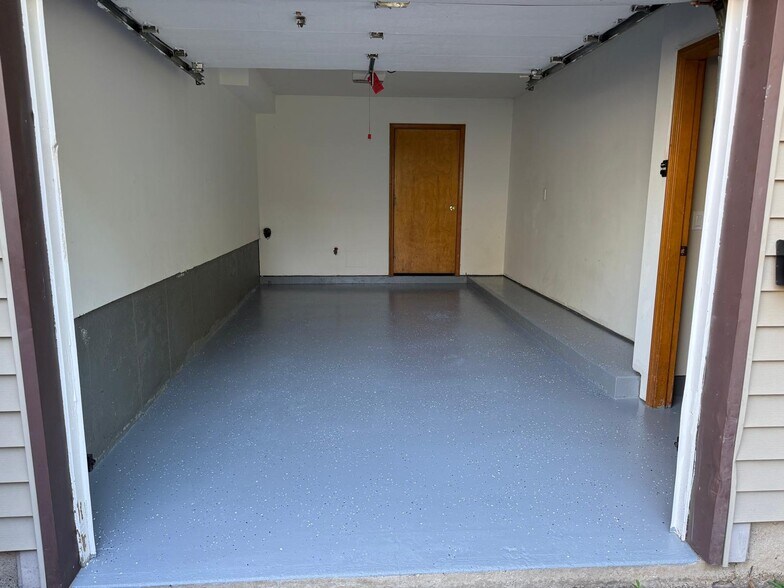 Building Photo - 783 East St