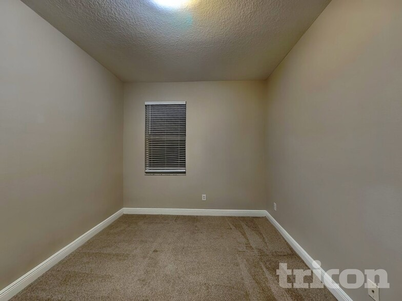 Building Photo - 8505 Pinetop Ridge Ln