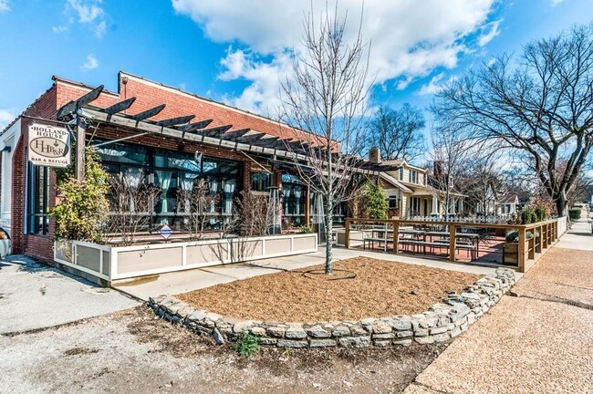 Building Photo - Great location in East Nashville!