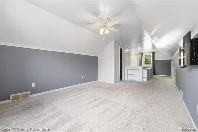 Building Photo - 1023 Amelia St