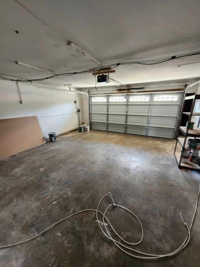 Building Photo - Big backyard with lots of upgrades