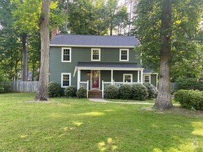 Building Photo - Stunning 3 Bedroom, 2.5 Bath Home in Short...