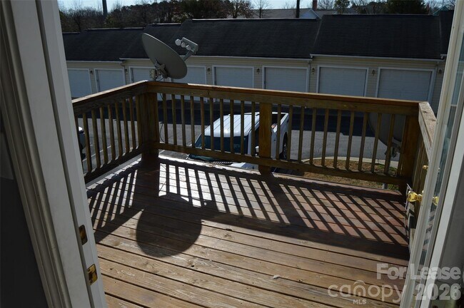 Building Photo - 110 Steam Engine Dr