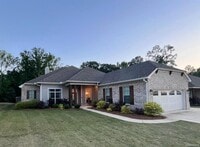 Building Photo - 9162 Helena Dr