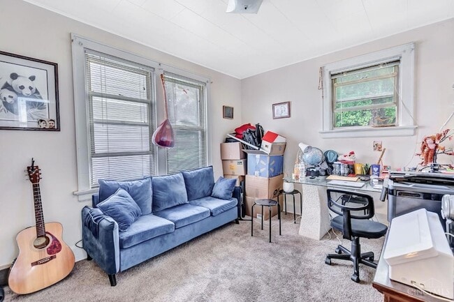 Building Photo - 224 Bank Ave