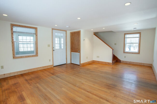 Building Photo - 85 Quarry Rd