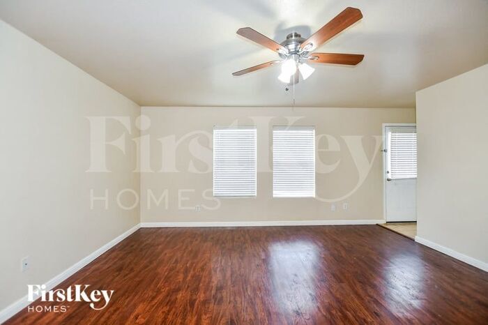 Building Photo - 12325 Arbor Lake Rd