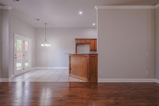 Building Photo - 11517 NW 6th St