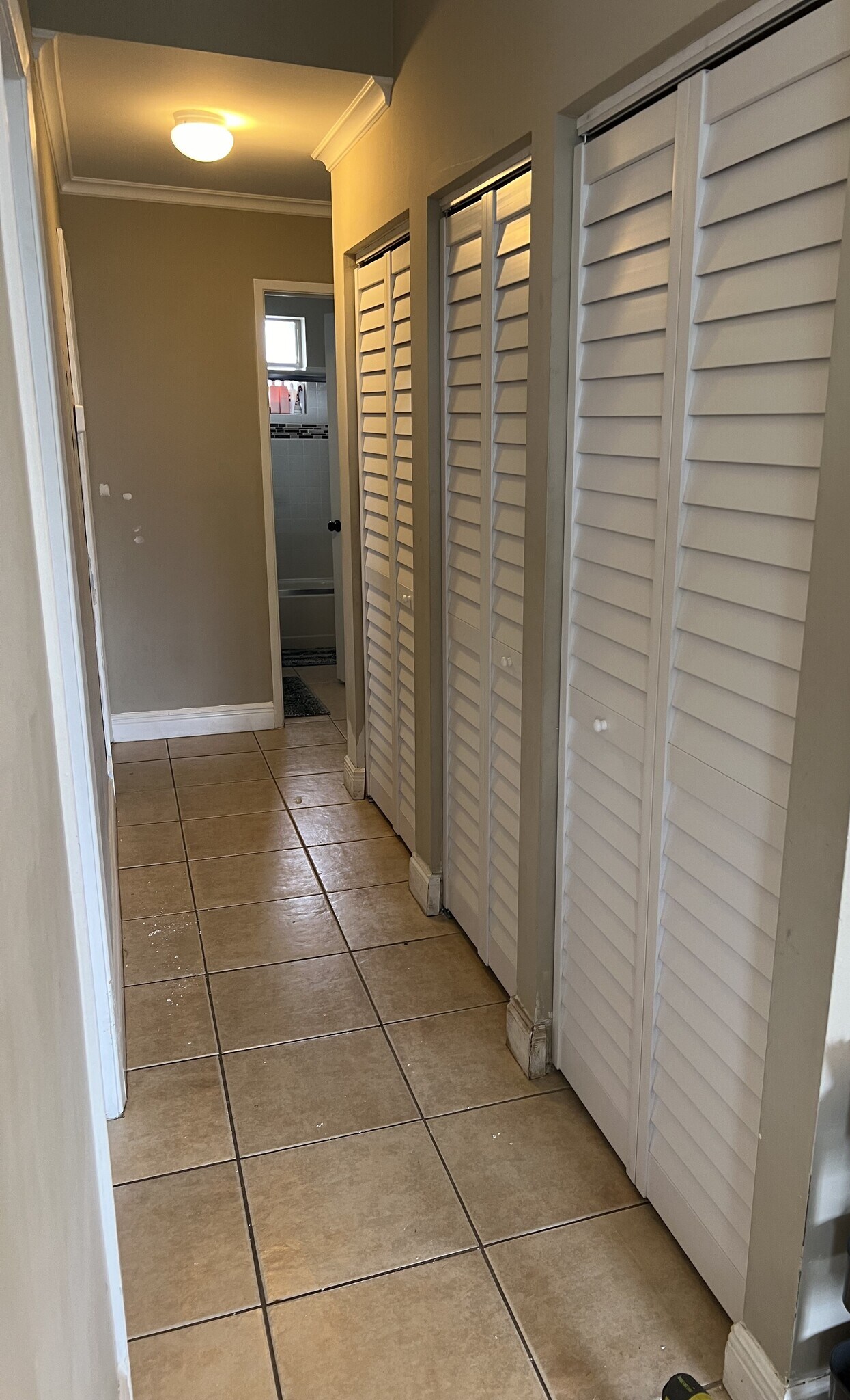 Building Photo - 508 Woodgate Cir