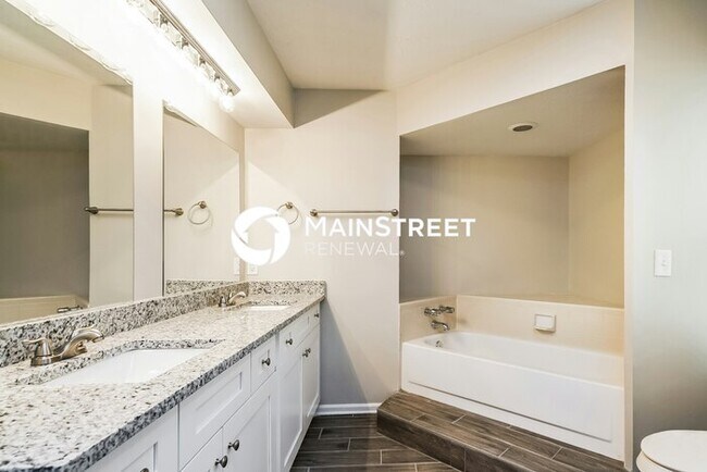 Building Photo - 3 Bedroom Pet-Friendly Home in Woodstock, ...