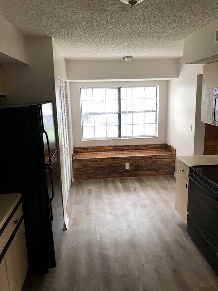 Building Photo - 7703 Falcon Rest Cir