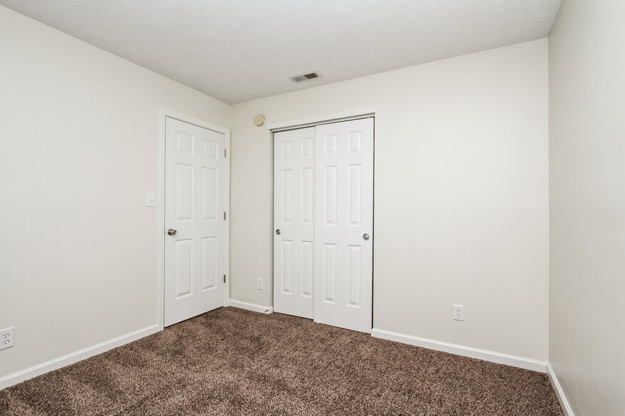 Building Photo - 5309 Waterton Lakes Dr