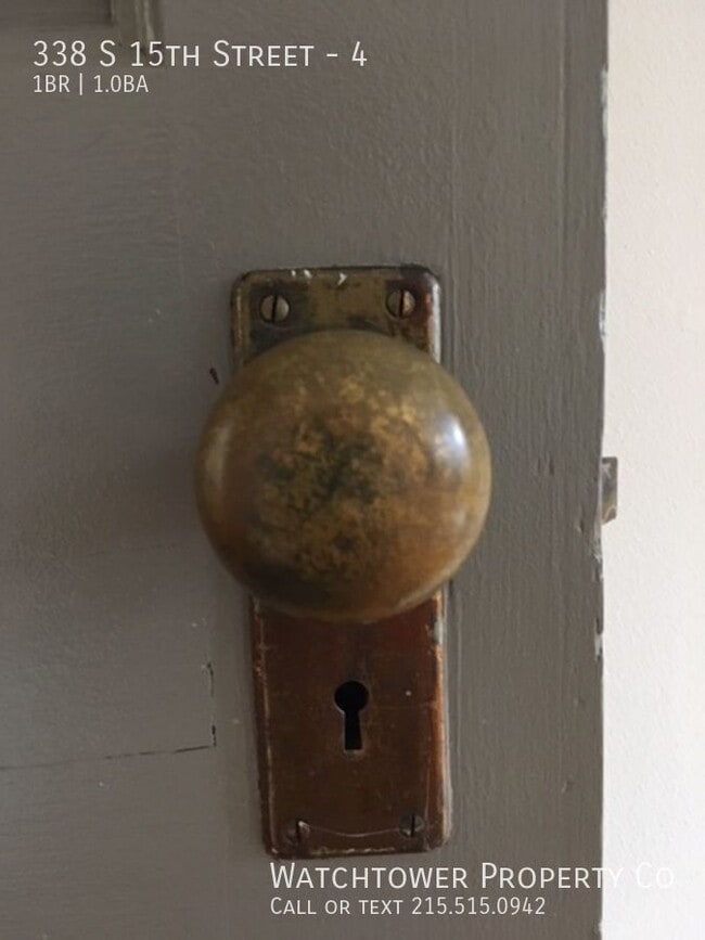 Building Photo - 338 S 15th St