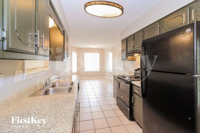 Building Photo - 2079 McGehee Cove