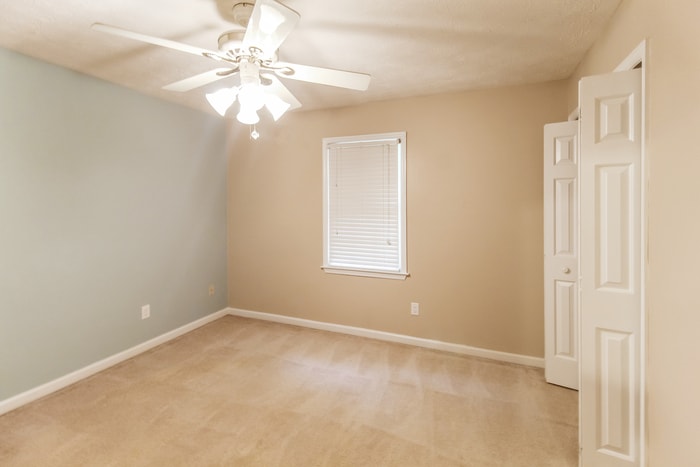 Building Photo - 2945 Camary Pl Dr SE
