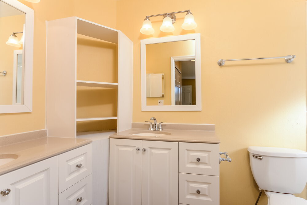 Building Photo - 7220 Bromley Dr