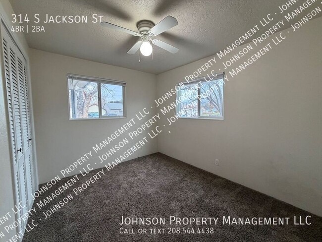 Building Photo - 314 S Jackson St