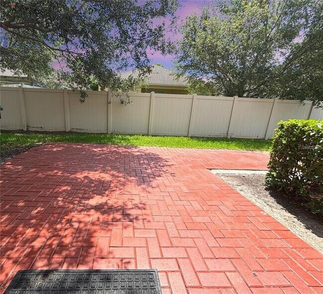 Building Photo - 1041 Honey Blossom Dr