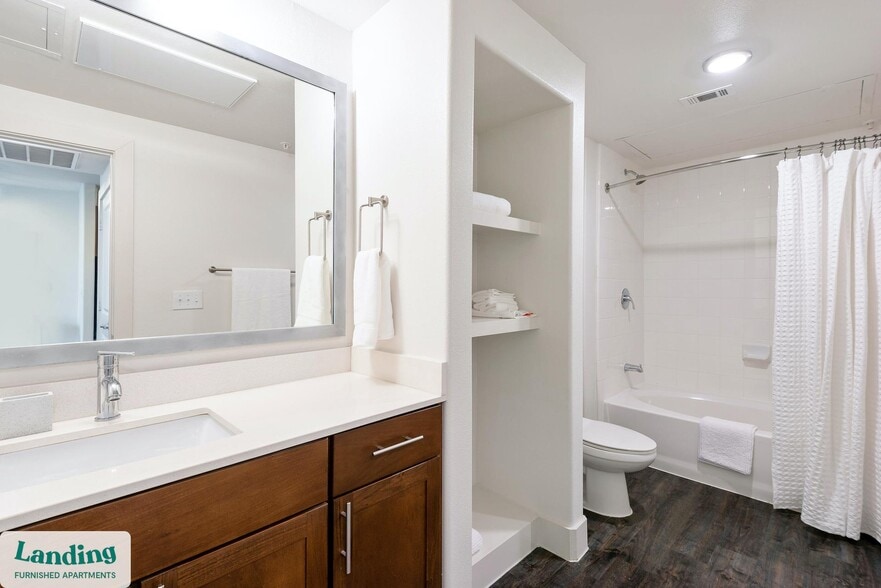 Building Photo - 130 Camino De Oro