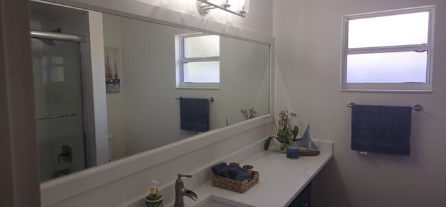 Building Photo - $4,800 Per Month FULLY FURNISHED - SATELLITE BEACH FL- MINUTES TO BEACH