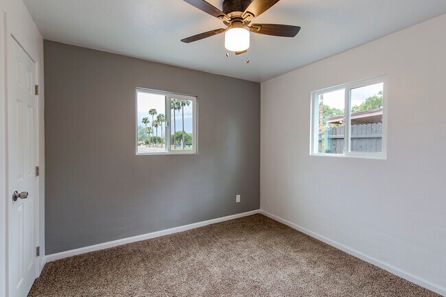 Building Photo - 4535 E 14th St