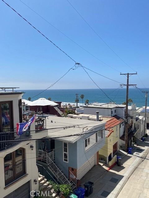 Building Photo - 205 Shell St