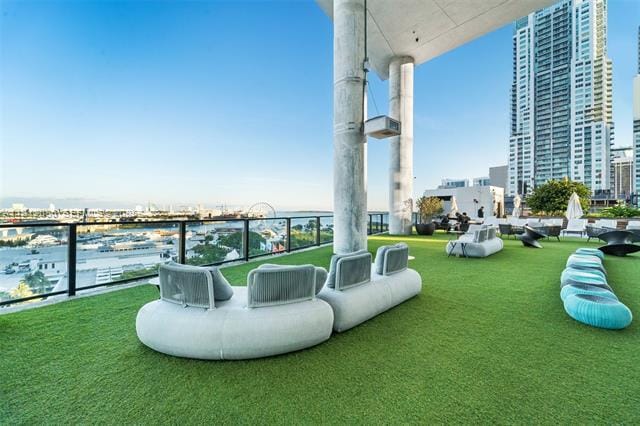 Building Photo - 398 NE 5th St